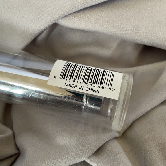 It Cosmetics Makeup Brush - Picture 5 of 7